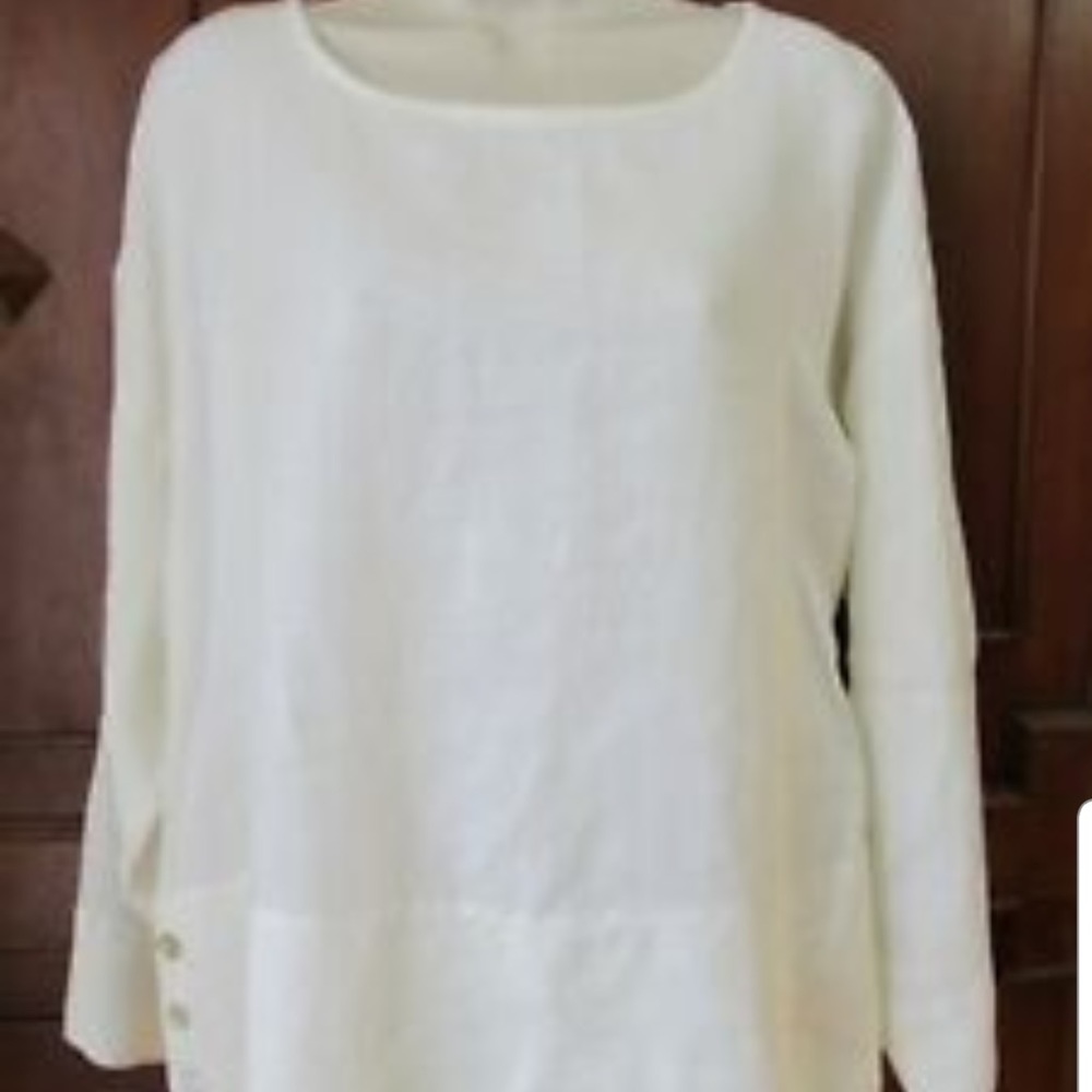 b r y n Walker white linen top